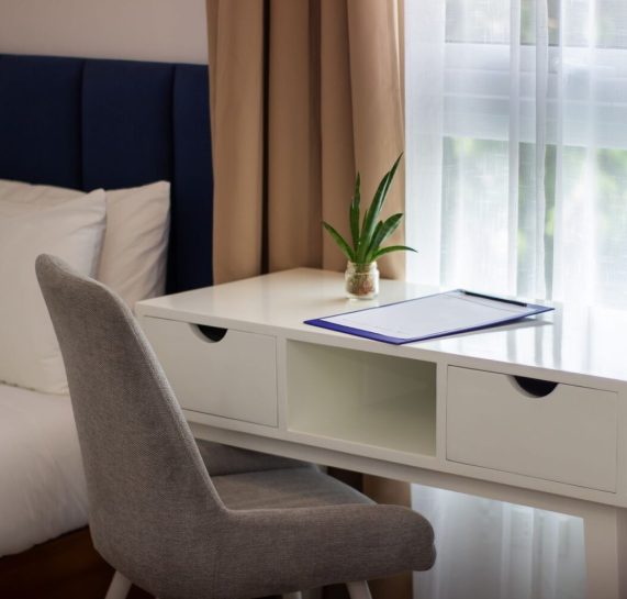 coast-wise-hotel-deluxe-room